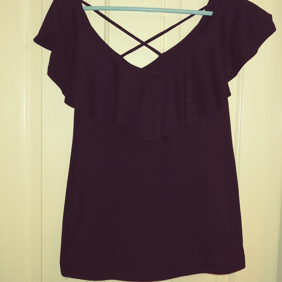 Ladies Top-Sz. L/G 11-13-Black Sleeveless V Neck w/Ruffled Collar/Neck Line - Picture 10 of 10